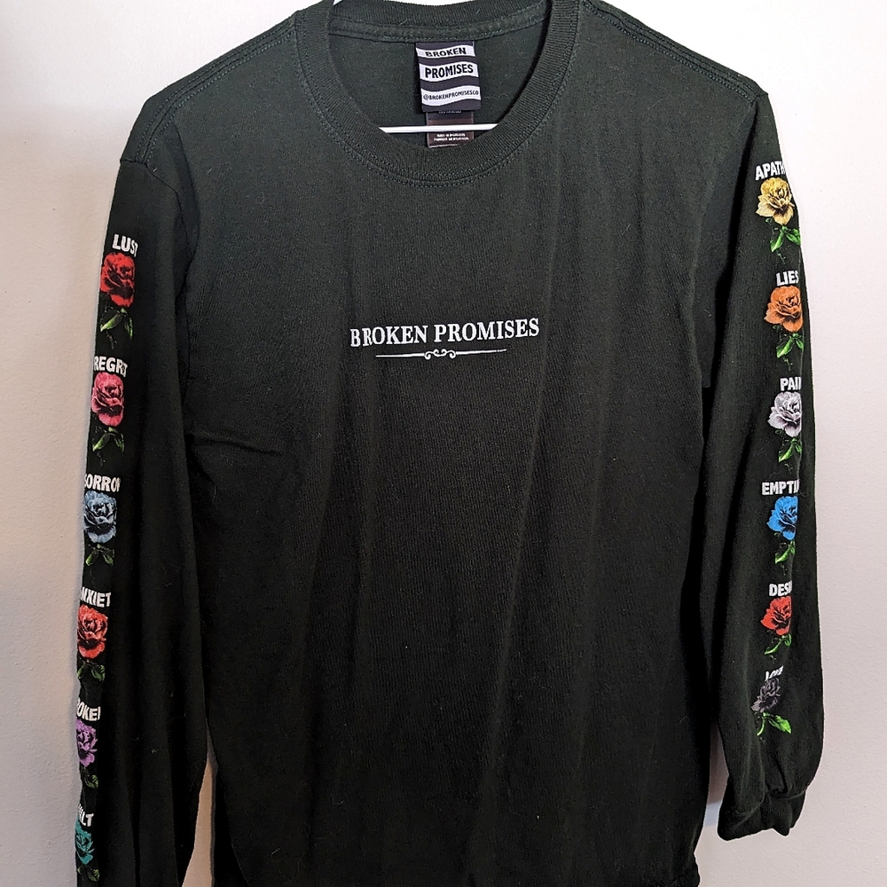 Broken Promises Women's Small Long Sleeve T Shirt Forest Green